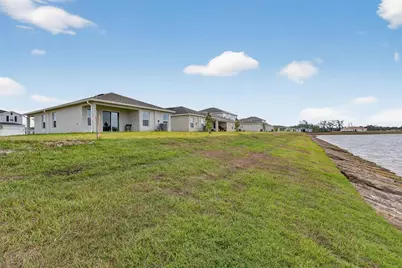 3327 Hopewell Ave, Palmetto, FL 34221 - Photo 10
