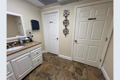 4505 Town N Country Boulevard, Tampa, FL 33615 - Photo 16