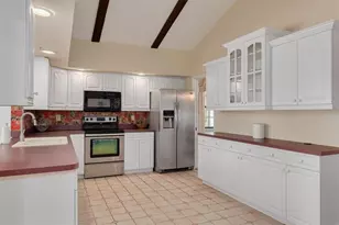 2101 Sunset Point Rd, Clearwater, FL 33765 - Photo 14