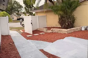 10507 Parkcrest Dr, Tampa, FL 33624 - Photo 38