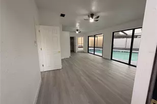 10507 Parkcrest Dr, Tampa, FL 33624 - Photo 22