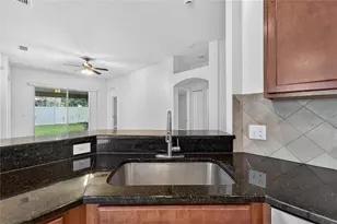 431 Westchester Hills Ln, Valrico, FL 33594 - Photo 18