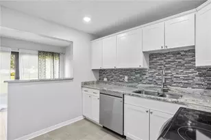 4920 Locust St NE, Saint Petersburg, FL 33703 - Photo 10