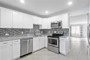 4920 Locust St NE, Saint Petersburg, FL 33703 - Photo 8