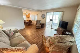 539 Mt Piney Ave NE, Saint Petersburg, FL 33702 - Photo 2