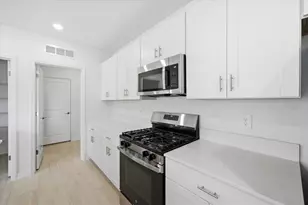 35212 Gravelly Dr, Zephyrhills, FL 33541 - Photo 16