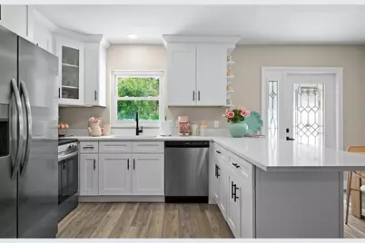 1907 E 111th Avenue, Tampa, FL 33612 - Photo 6