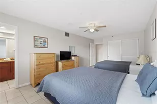 17450 Gulf Blvd, Redington Shores, FL 33708 - Photo 14