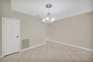 632 Kensington Lake Cir, Brandon, FL 33511 - Photo 12