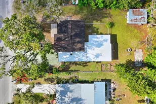 1619 Suponic Ave, Sarasota, FL 34243 - Photo 4