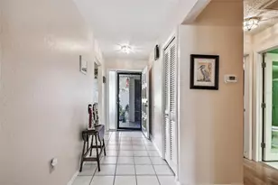 474 Lakeview Dr, Palm Harbor, FL 34683 - Photo 10