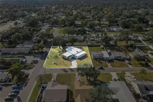 1000 61st Ave N, Saint Petersburg, FL 33703 - Photo 1