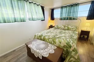 7030 Mt Arlington Dr NE, Saint Petersburg, FL 33702 - Photo 14