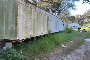 39249 Lizabeth Cir, Zephyrhills, FL 33542 - Photo 6