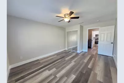 1818 Shore Acres Boulevard NE, Saint Petersburg, FL 33703 - Photo 22