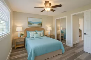 1818 Shore Acres Blvd NE, Saint Petersburg, FL 33703 - Photo 16