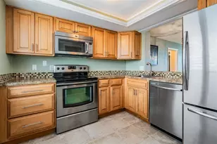 2620 Cove Cay Dr, Clearwater, FL 33760 - Photo 4