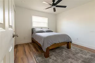 1897 Dolphin Blvd S, Saint Petersburg, FL 33707 - Photo 28