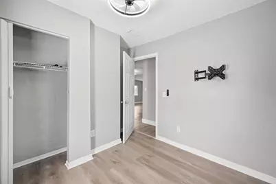 605 S Disston Avenue, Tarpon Springs, FL 34689 - Photo 12