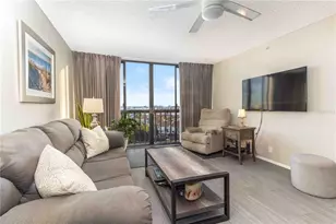 255 Dolphin Point, Clearwater Beach, FL 33767 - Photo 4