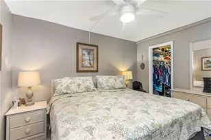 255 Dolphin Point, Clearwater Beach, FL 33767 - Photo 12