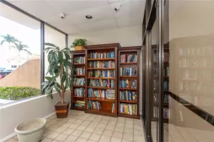 255 Dolphin Point, Clearwater Beach, FL 33767 - Photo 26