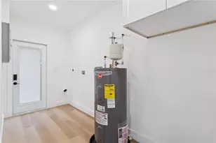 1530 12th Ave S, Saint Petersburg, FL 33705 - Photo 32