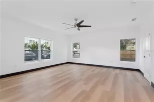 1530 12th Ave S, Saint Petersburg, FL 33705 - Photo 8