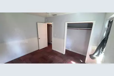 210 W Linebaugh Avenue, Tampa, FL 33612 - Photo 16