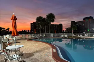 4750 Cove Cir, Saint Petersburg, FL 33708 - Photo 32