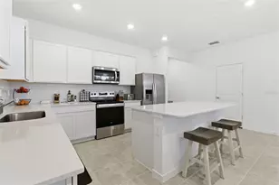 9738 Redwood Heights Loop, Thonotosassa, FL 33592 - Photo 6