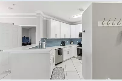4345 Bayside Village Drive #302, Tampa, FL 33615 - Photo 14