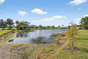 2345 Glenmore Cir, Sun City Center, FL 33573 - Photo 2