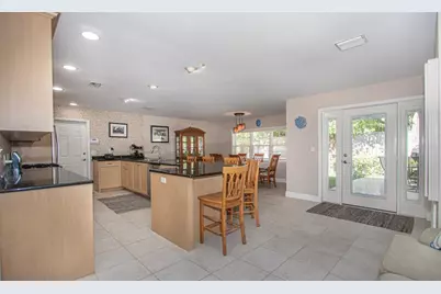 7864 15th Way N, Saint Petersburg, FL 33702 - Photo 4