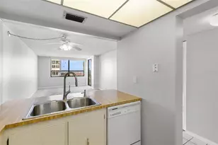 6279 Sun Blvd, Saint Petersburg, FL 33715 - Photo 6
