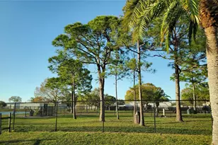 10820 43rd St N, Clearwater, FL 33762 - Photo 46