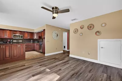 8984 Antigua Drive, Seminole, FL 33777 - Photo 12