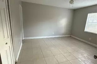 1417 Dolphin Dr, Lakeland, FL 33801 - Photo 14