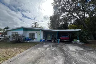 1945 Lakewood Dr, Clearwater, FL 33763 - Photo 2