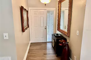 559 Quintana Pl NE, Saint Petersburg, FL 33703 - Photo 2