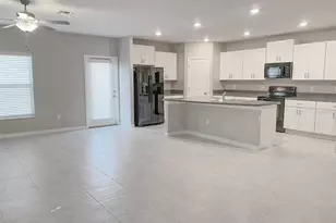 3816 Hanover Dr, New Port Richey, FL 34653 - Photo 4