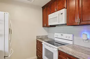 404 Cordova Green, Seminole, FL 33777 - Photo 34