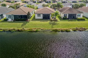 5122 Sierra Falls Ct, Wimauma, FL 33598 - Photo 8