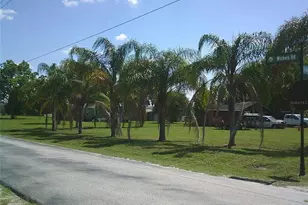 11951 Wichers Ln, San Antonio, FL 33576 - Photo 14