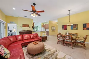 2103 Grantham Greens Dr, Sun City Center, FL 33573 - Photo 8