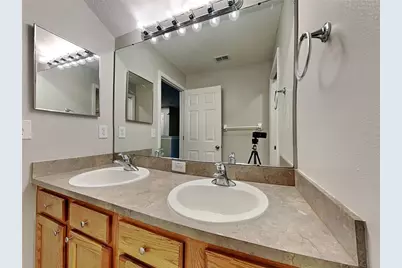 [Address not provided], Land O Lakes, FL 34638 - Photo 16