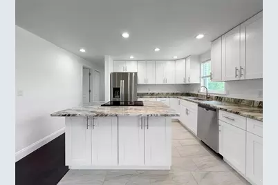 15135 Pennington Road, Tampa, FL 33624 - Photo 4