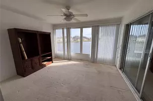 1044 Bowsprit Ln, Holiday, FL 34691 - Photo 12