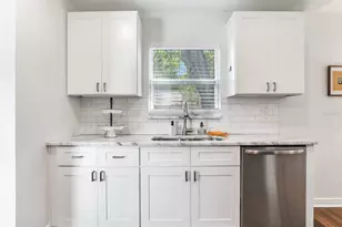 1243 55th Ave N, Saint Petersburg, FL 33703 - Photo 8