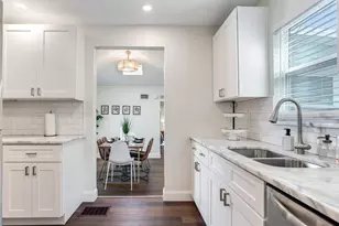 1243 55th Ave N, Saint Petersburg, FL 33703 - Photo 12